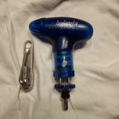 Snowboard repair tool